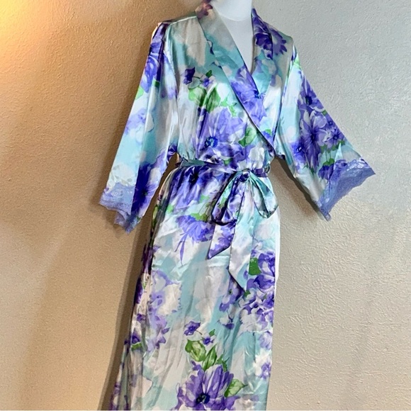 Jones New York Silky Satin Violet Floral Lace Trim Floor Length Belted Robe S/M - Picture 8 of 10